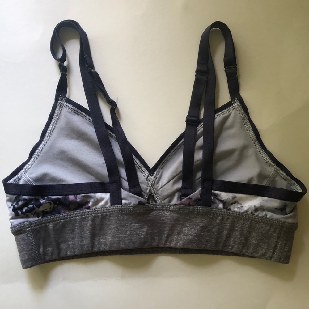 Lululemon Gray Sports Bra RARE sz 8 - Picture 2 of 5